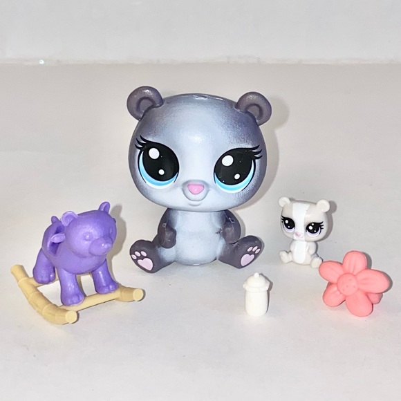 Littlest Pet Shop LPS #110 Aila Rockingham Panda With Pandin #111 Pet Pairs - Picture 1 of 7